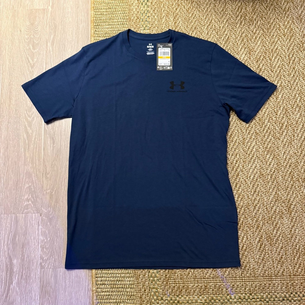 NWT Under Armour Navy Blue Short Sleeve Tee Loose Fit